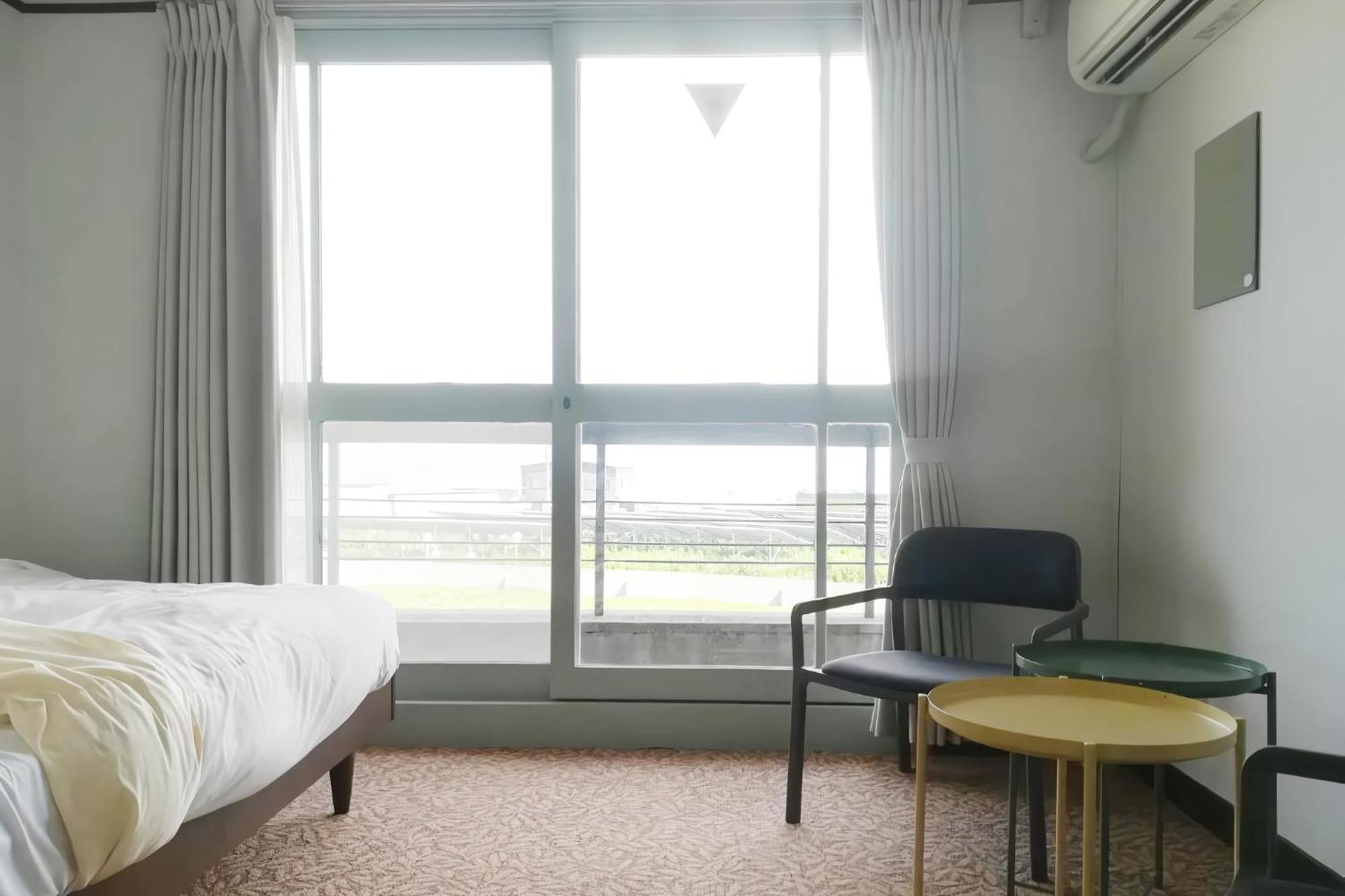 J-Hoppers Lake Biwa Guesthouse Otsu Room photo